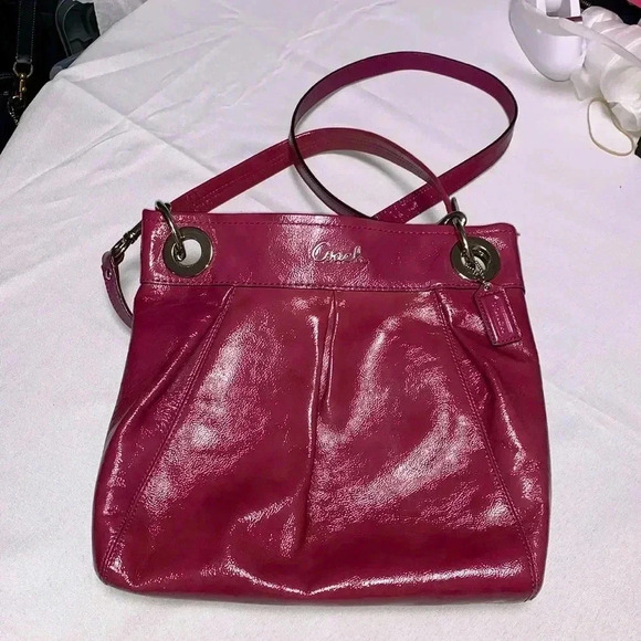 COACH Patent Leather Purse,Shoulder bag, crossbody. Great used Condition. - Picture 1 of 9